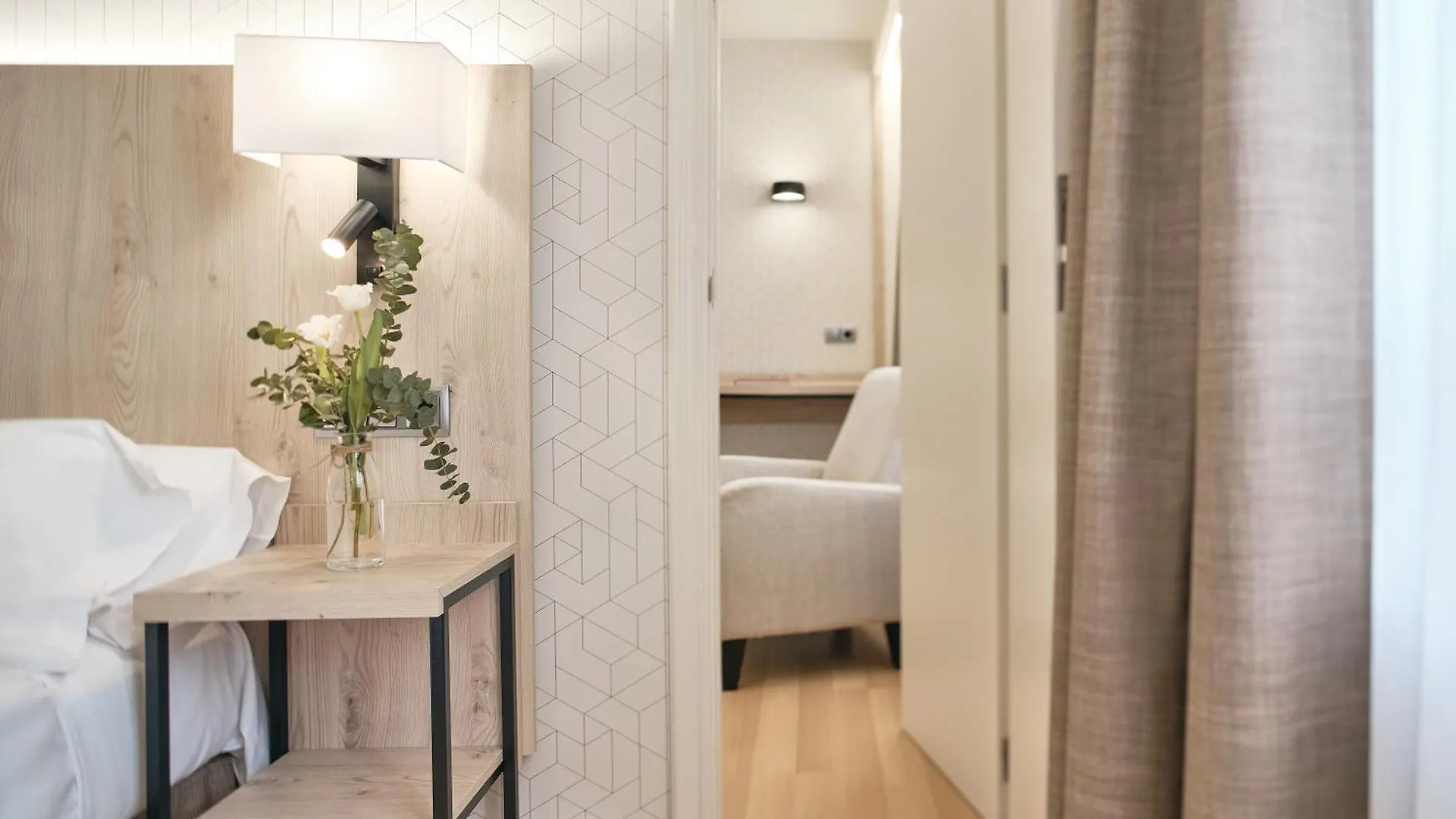 פמפלונה Hotel Albret 4*,